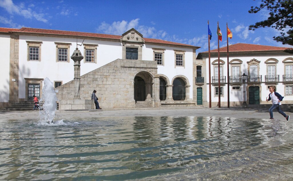 Paços do Concelho e Pelourinho