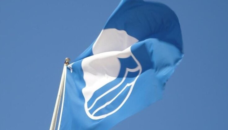 bandeira_azul_1_736_420